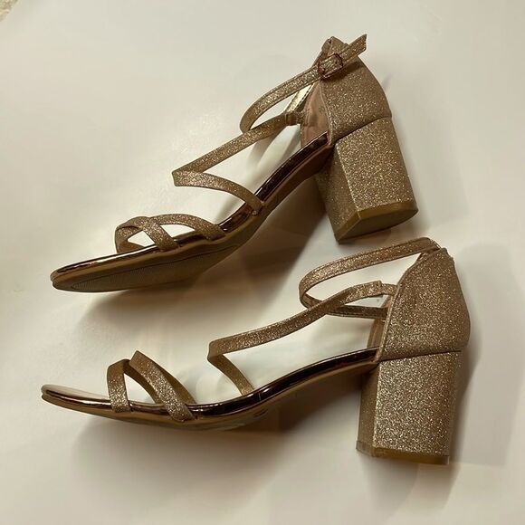 Journee Women’s Bella Gold Glitter Block Heel Dress Sandal Sz 7.5 - Picture 4 of 8